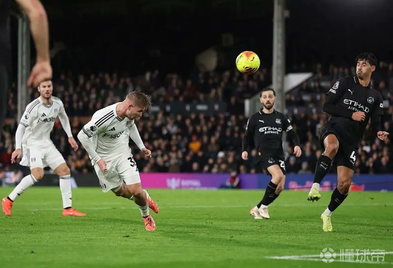 赛后曼城备战英超；强势反弹细节曝光；媒体盛赞；赛季目标并未改变的简单介绍