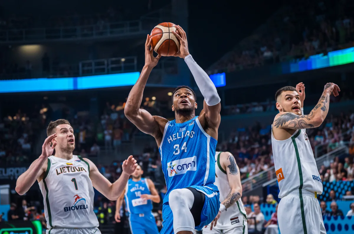 今晨CBA季后赛传出新动向；萨克拉门托国王完成体检；管理层表态——悬念犹存；身体对抗强度拉满的简单介绍